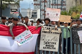Estudiantes del Liceo de Costa Rica se niegan a que gobierno les quite terrenos de la institución y tomaron acciones