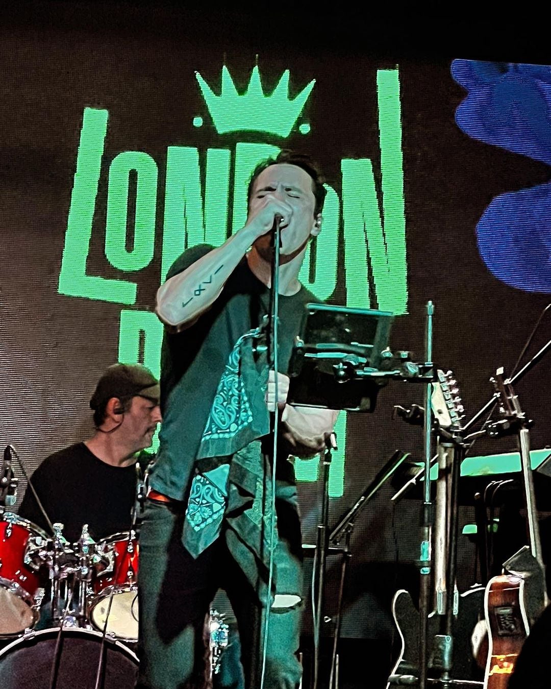 Adrián Lizano es el nuevo galán de María Teresa Rodríguez