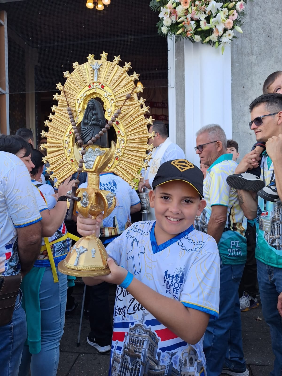 Niños de zona sur caminaron más de 120 kilómetros