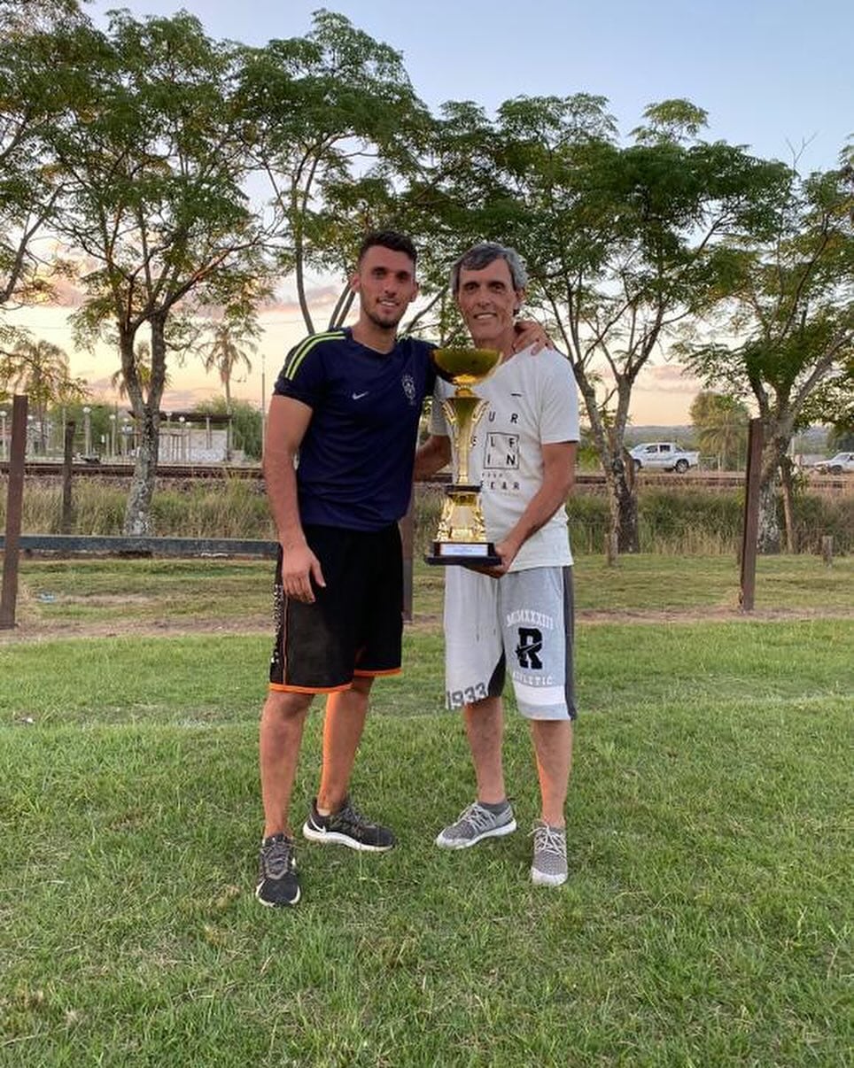 Washington Ortega, portero de Alajuelense recordó a su padre, don Jorge y habló de lo importante que fue para él. Instagram Washington Ortega.