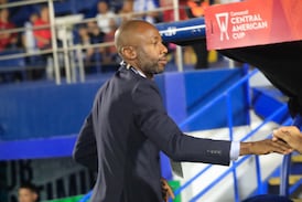 Paulo Wanchope estalla en vivo y desmiente a periodista por polémica en Cartaginés con Marcel Hérnandez