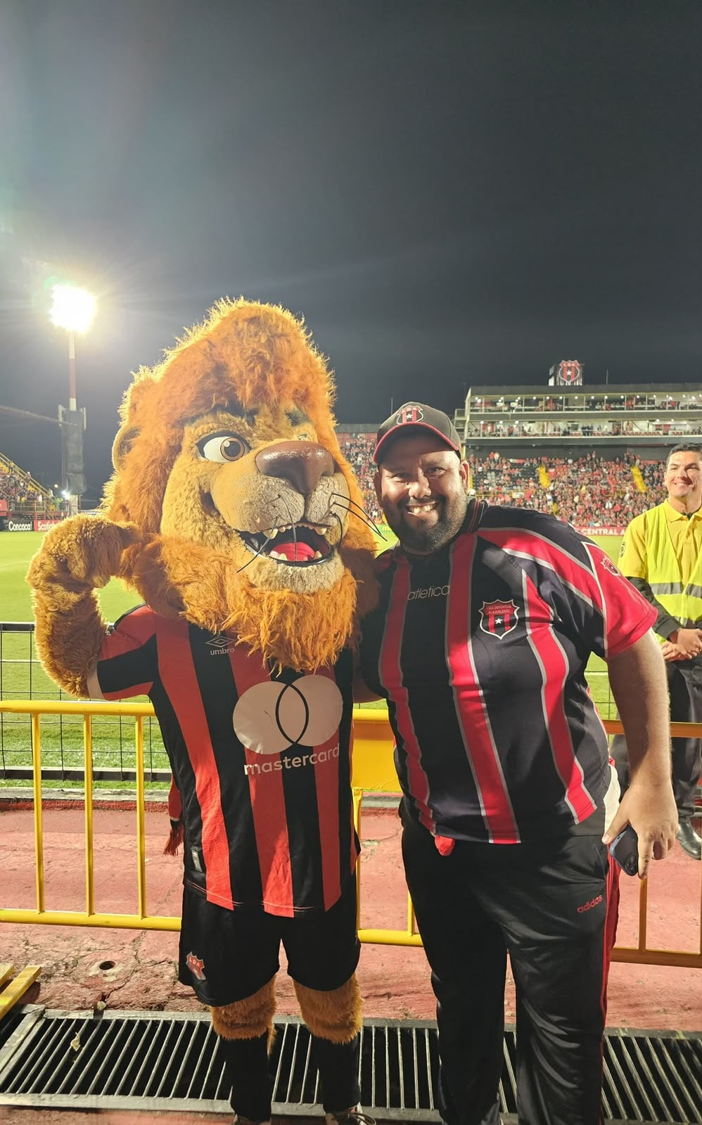 Jansel Jarquín, administrador de la página "Jugadores históricos de la LDA".