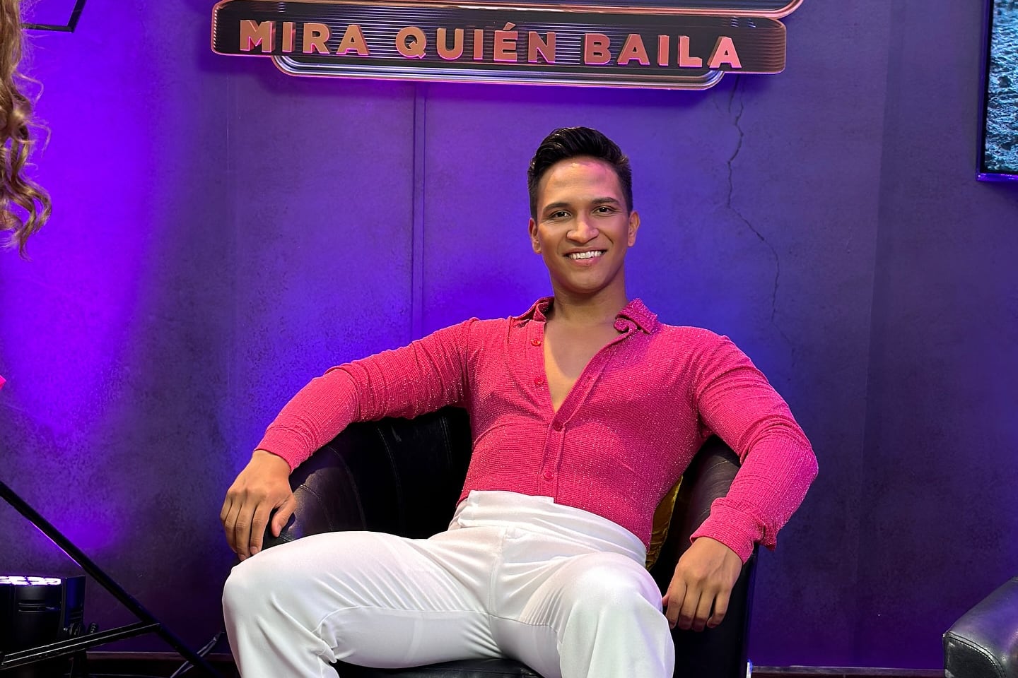 Jeff On se tomó un descanso en playa de Puerto Viejo y fue sorprendido por unos amigos.