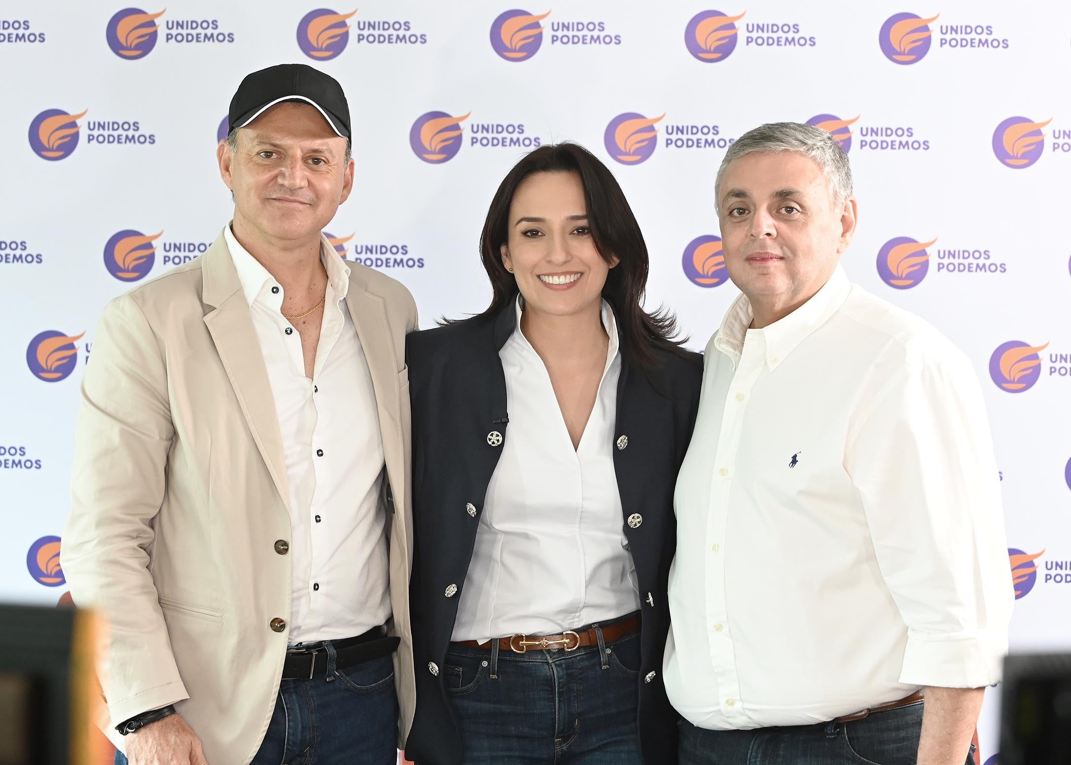 29 de junio del 2025. Hotel Sheraton, Escazú. 12:00 hrs. Presentación a la prensa del partido político Unidos Podemos cuya fundadora es la ex ministra de la Presidencia y militante del Movimiento Libertario Natalia Díaz Quintana. En la foto: Natalia Díaz y otros representantes del partido brindaron declaraciones a la prensa durante la conferencia. De izq. a der: Luis Diego Vargas, Natalia Díaz y Jorge Ocampo. Foto: Albert Marín