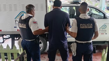 Empleado de cárcel cayó al intentar ingresar algo indebido al centro penal