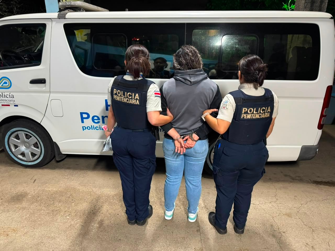 La uniformada fue detenida por sus propias compañeras. Foto Justicia.