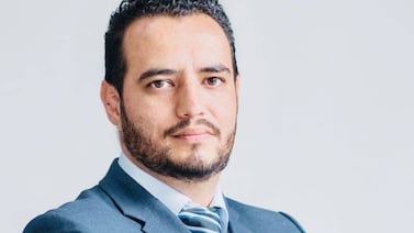 Fabián Meza, periodista de Noticias Repretel, alerta sobre perfil falso suyo que usarían para estafar