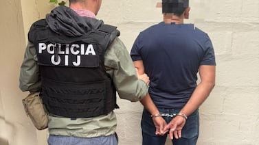 Pareja europea fue detenida sospechosa de cometer grave delito contra su propia hija en hotel de San José