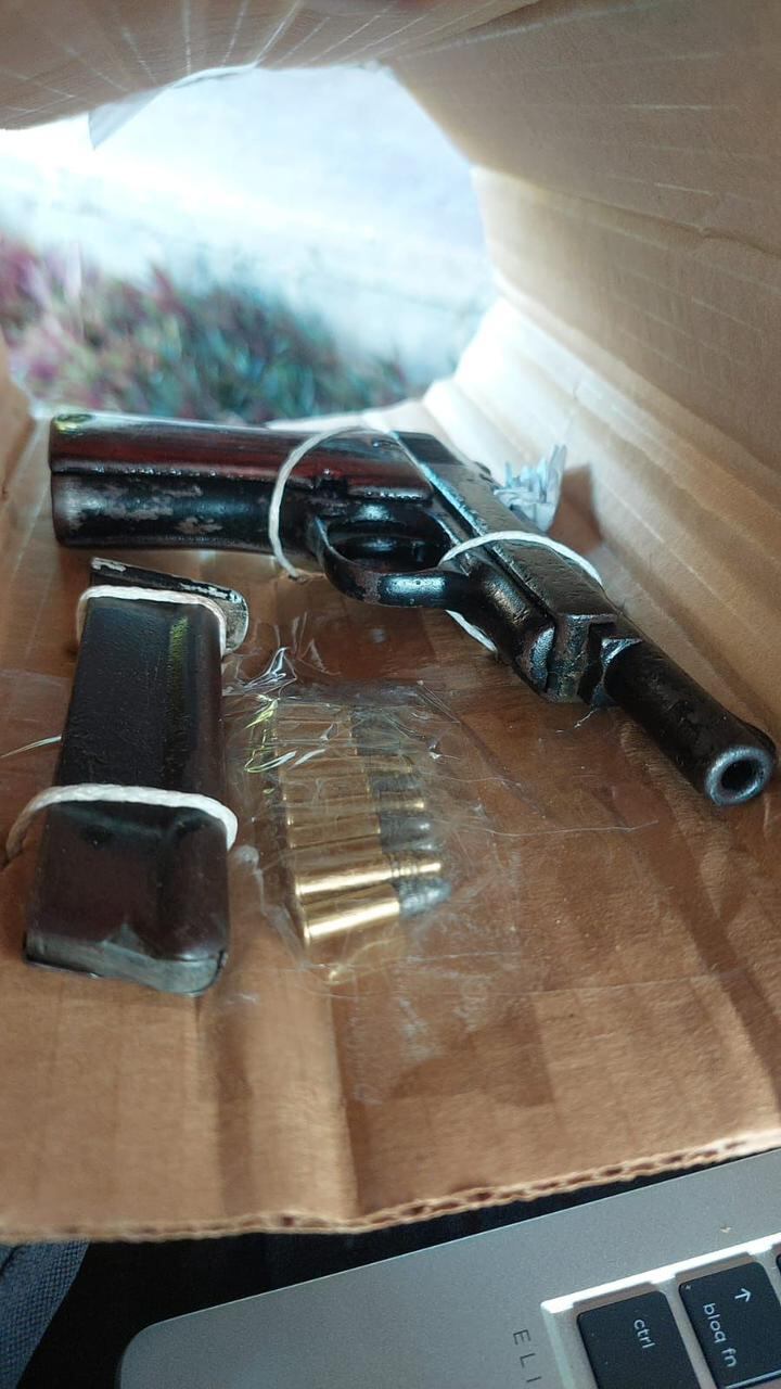 Los dos sospechosos fueron detenidos por medio de tres allanamientos. Foto OIJ.