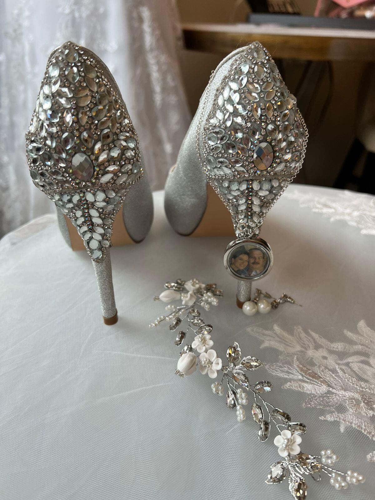 Fotos de uso exclusivo para La Teja. Boda de diputada María Marta Carballo.