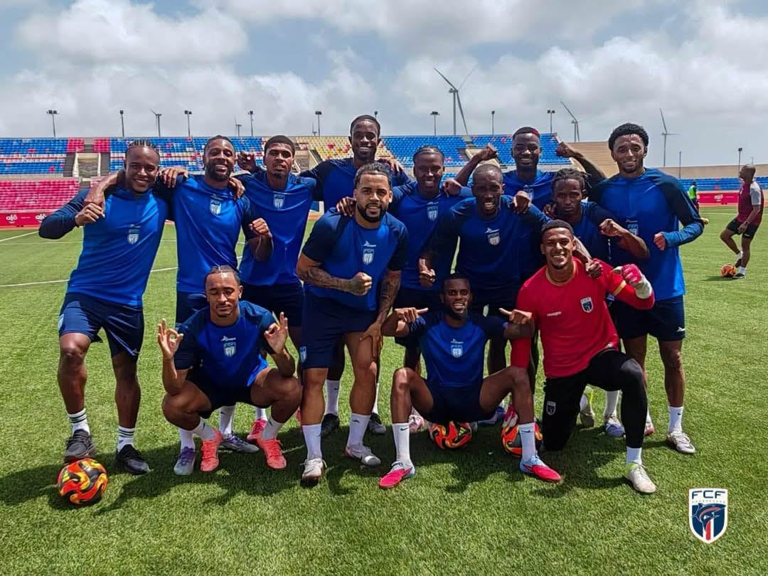 Los jugadores de Cabo Verde, en el entrenamiento previo a hacer historia para clasificarse al Mundial 2026.