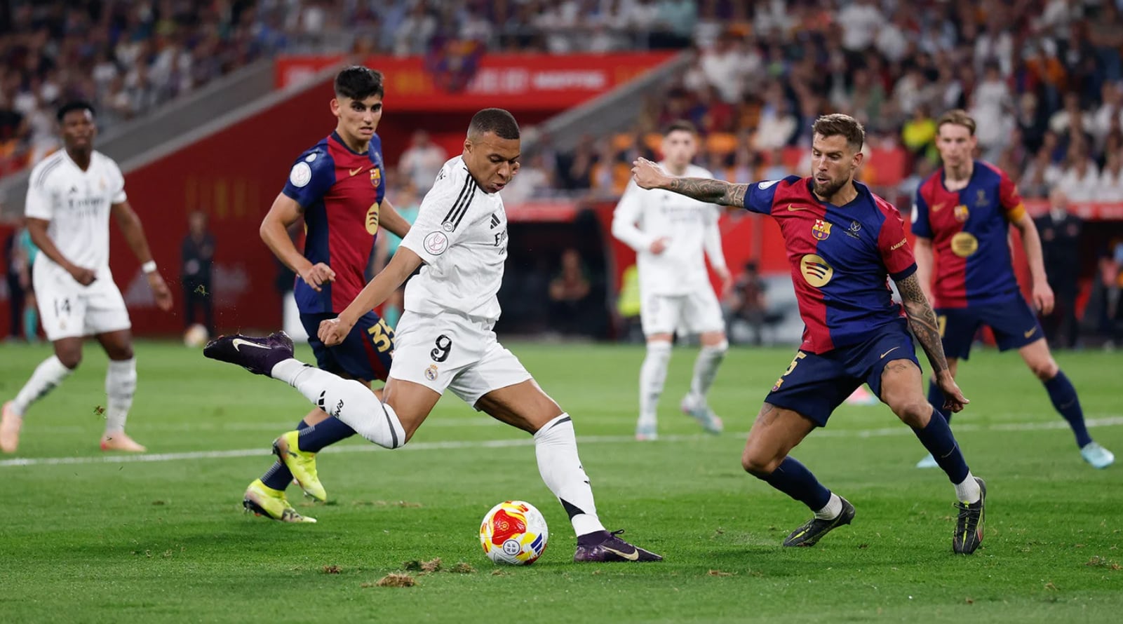 Real Madrid - Barcelona, final de la Copa del Rey. Fotos tomadas de Real Madrid.com