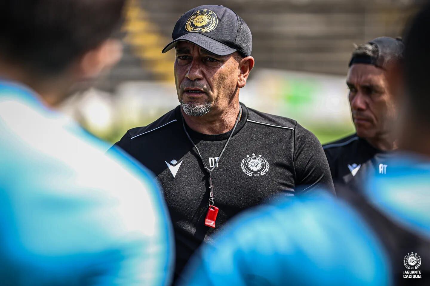 José Giacone trasladó su fuerte carácter al plantel de Diriangén, equipo con el que suma su segundo torneo como entrenador. Fotografía: Diriangén