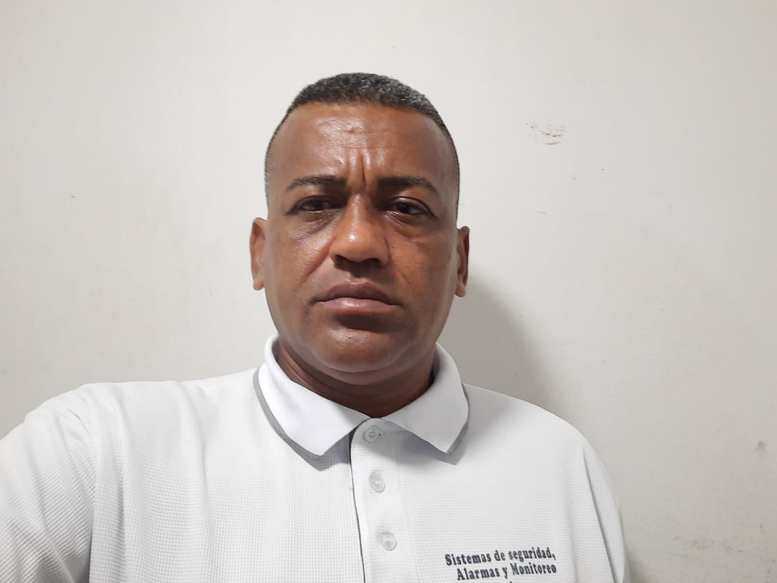 Guarda se defiende de asaltante en Santa Cruz. Foto cortesía Guana Noticias.