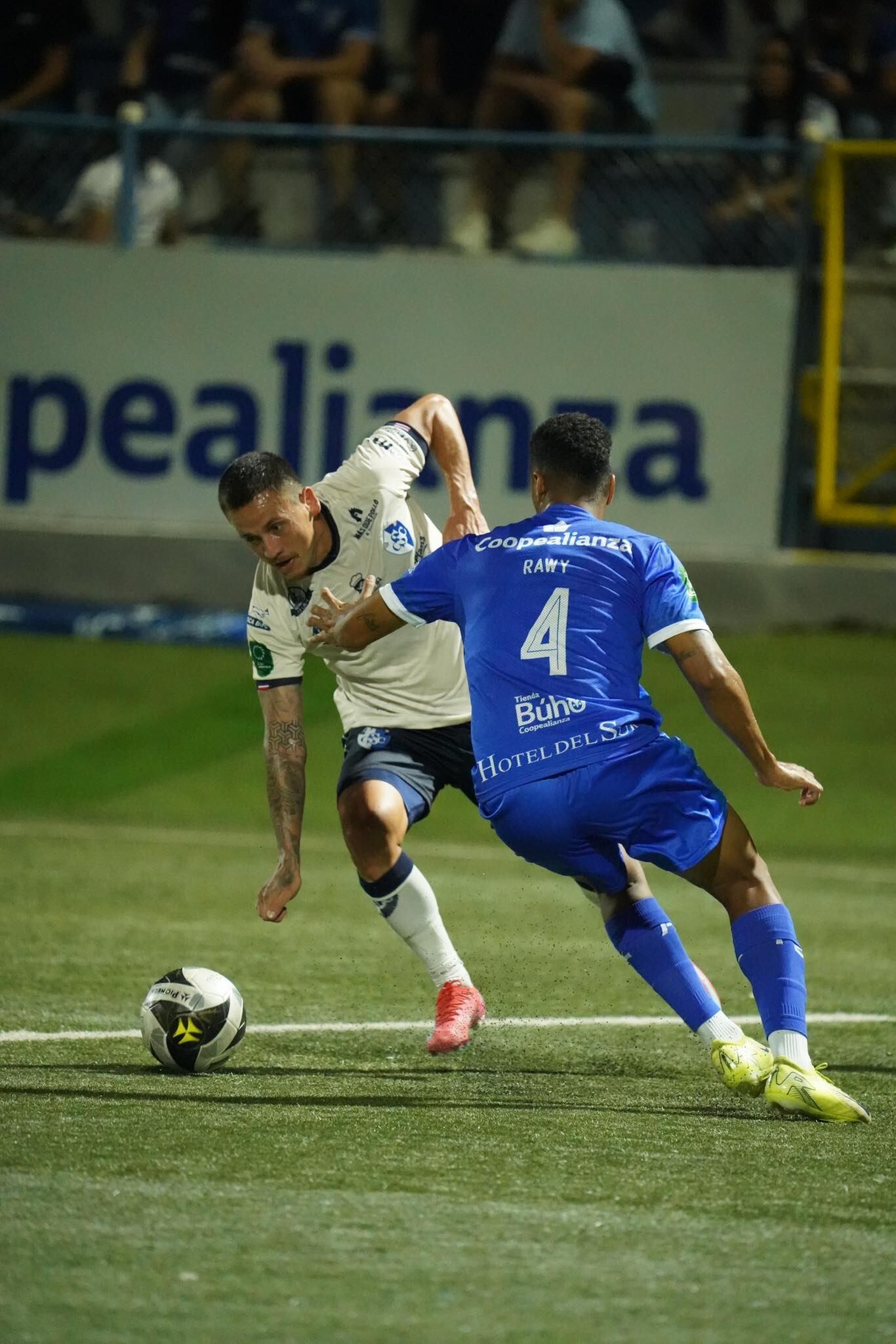 Pérez Zeledón - Cartaginés, estadio Municipal de Pérez Zeledón