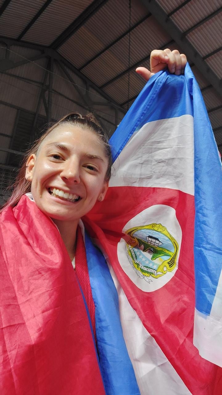 Jessica Pérez es la número uno del mundo en el deporte sambo playa, está clasificada al Mundial de Brasil y busca apoyo para completar los 2.500 dólares que necesita para ir a representar al país