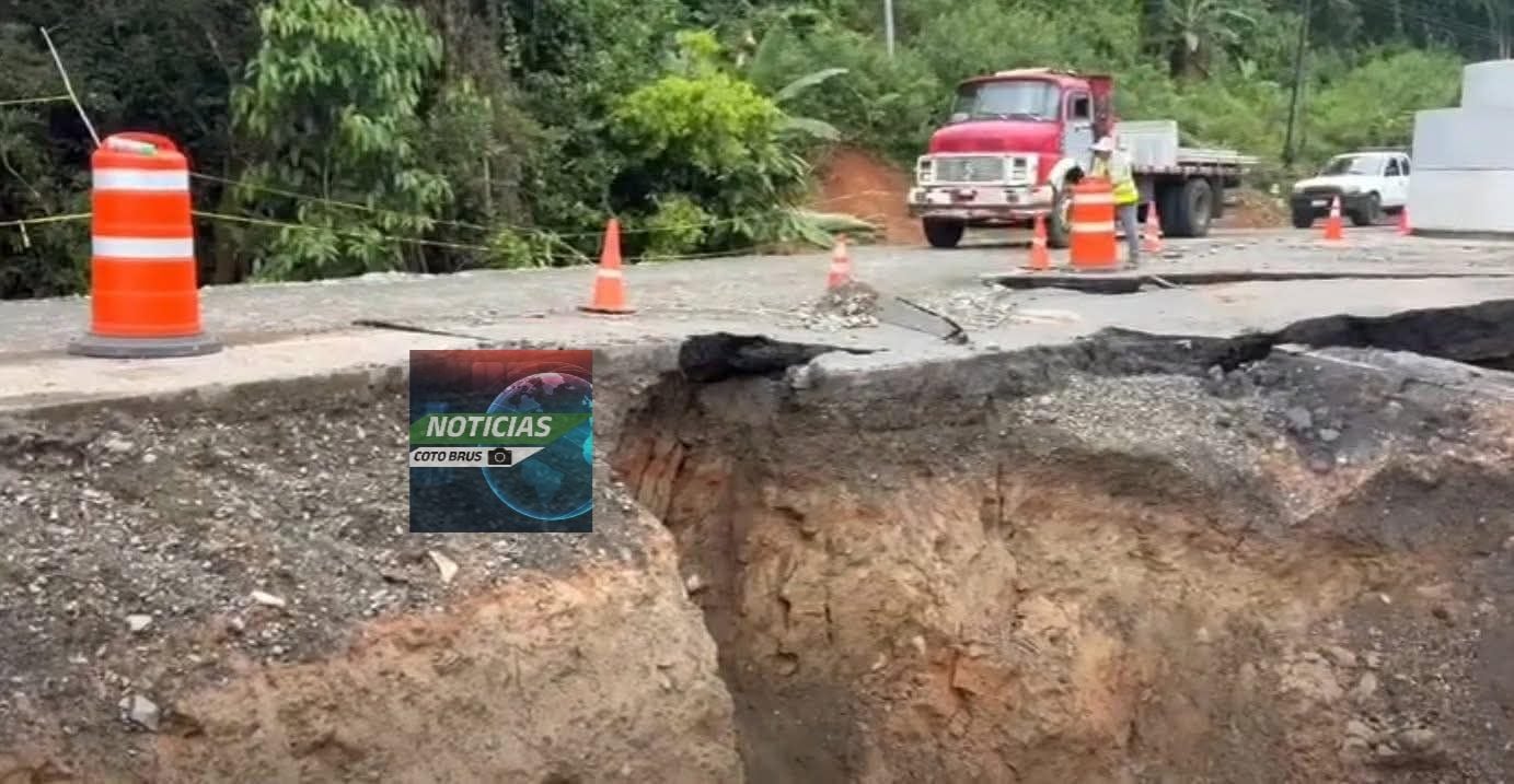 Cierre vial en la zona sur del país a la altura de Cuesta López entre Buenos Aires y Paso Real. Foto: Noticias Coto Brus