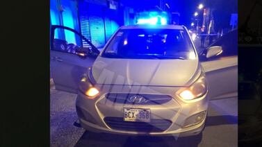 Carro se convirtió en escenario de un violento asesinato en pleno San José