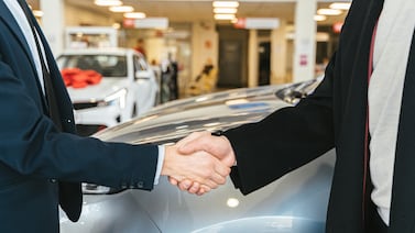 ¿Quiere comprar un carro usado? Ojo con estos detalles que usted puede revisar a simple vista