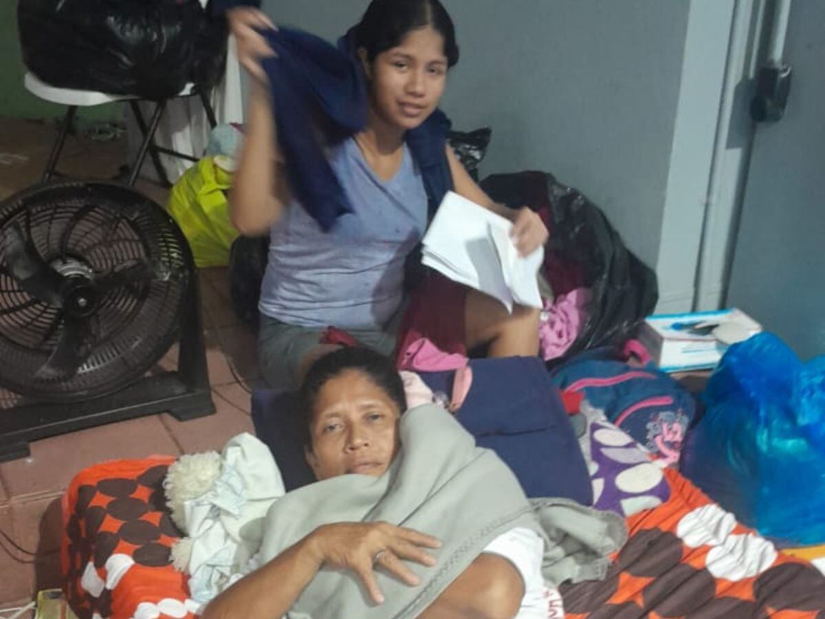 Decenas de familias se encuentran refugiándose de las condiciones climáticas en albergues. Foto: Cortesía.