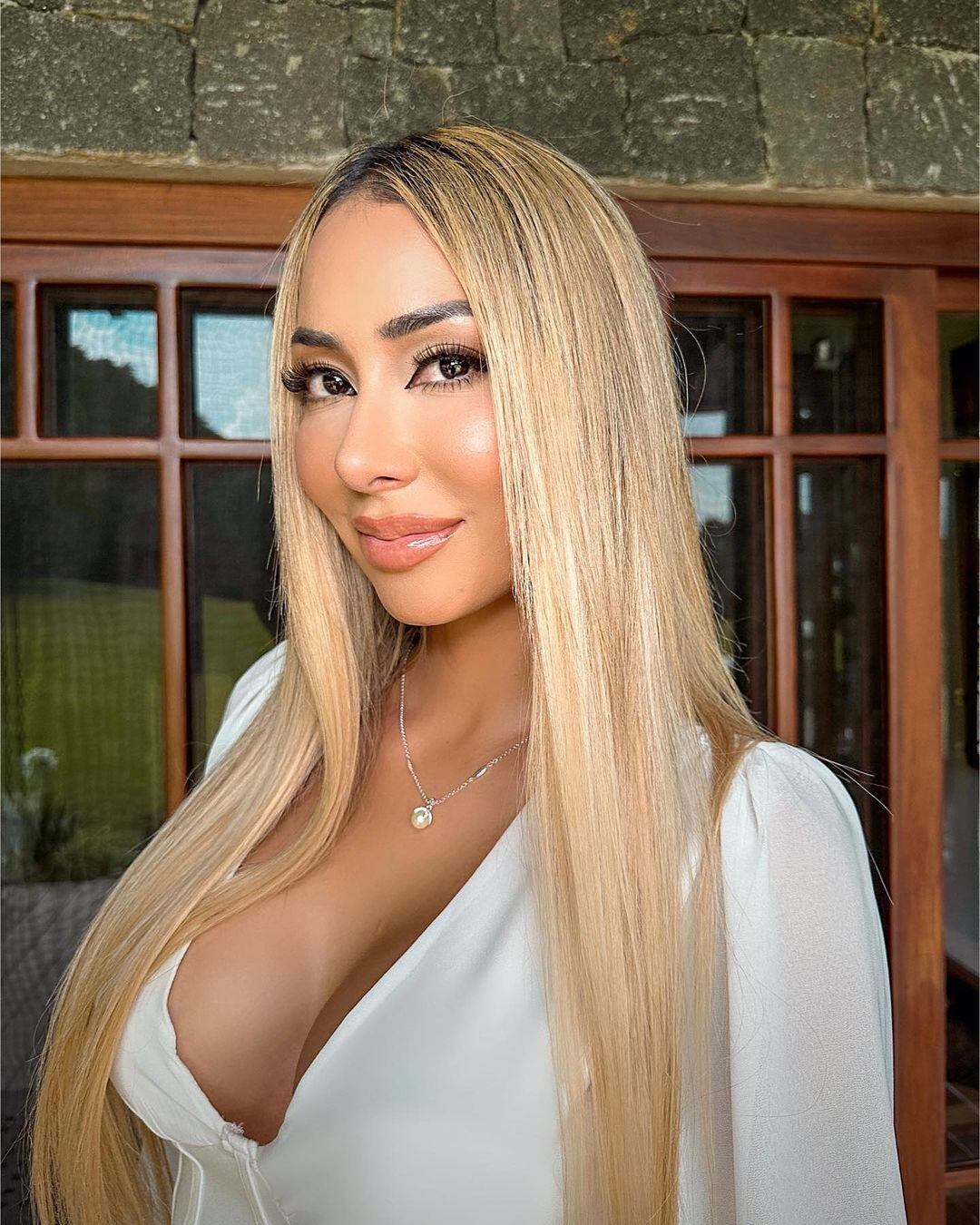 Elena Correa