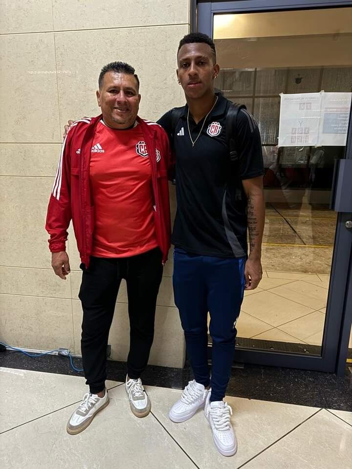 Oldemar Alcócer y su hijo Josimar Alcócer. Foto: Cortesía