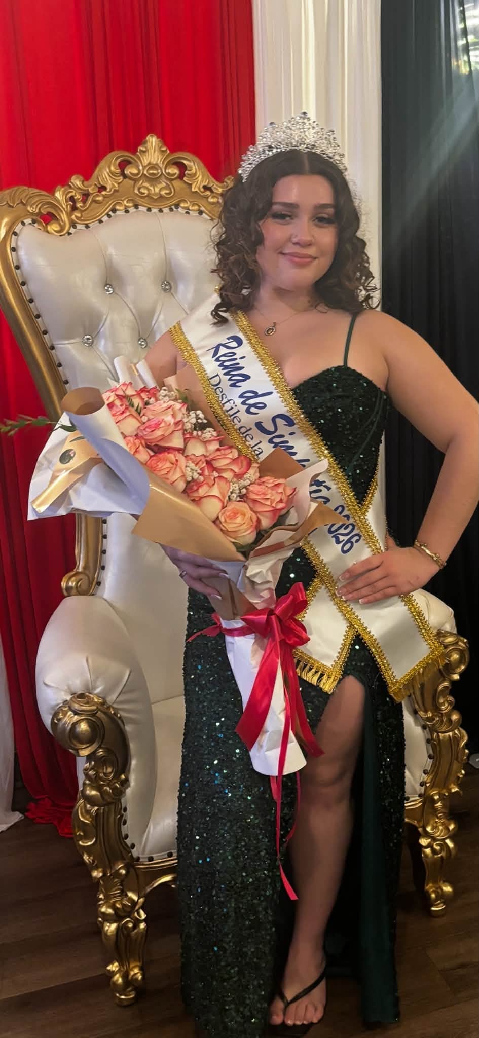 Mary Ann Campos Retana nació en Nueva Jersey, Estados Unidos, pero sus papás, don Henry Campos y doña Yamileth Retana, son costarricenses de la pura cepa. Mary Ann es la reina que nos representará en el Desfile de la Hispanidad nació en Estados Unidos, pero es más tica que el gallopinto