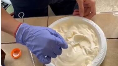 Sorprenden a mujer que le llevaba una natilla muy “especial” a reo