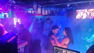 Nuevo reglamento cambiaría los espectáculos en bares y restaurantes en San José