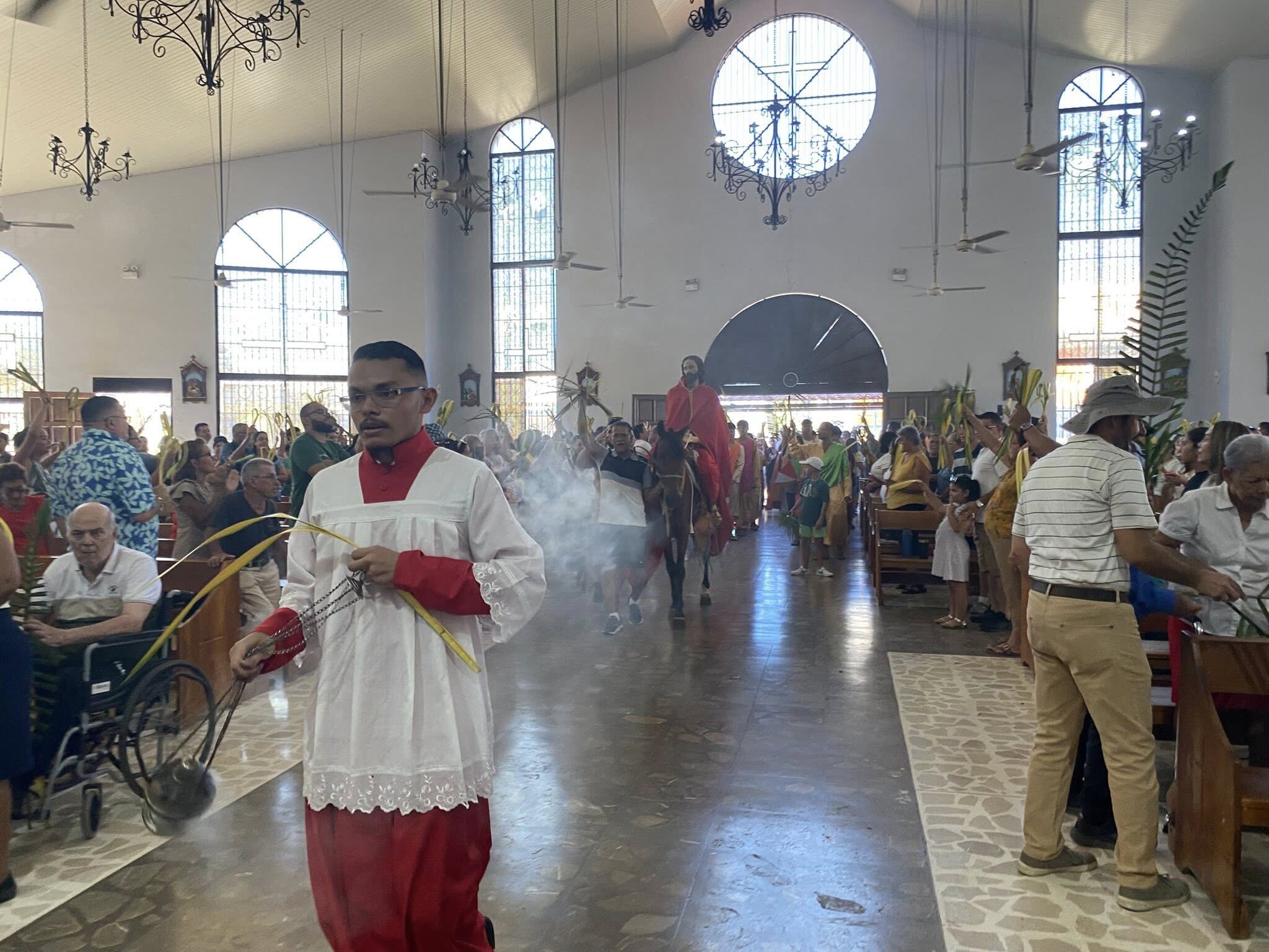 Semana Santa 2026, domingo de ramos 29 de marzo. En la foto, parroquia de El Roble de Puntarenas.