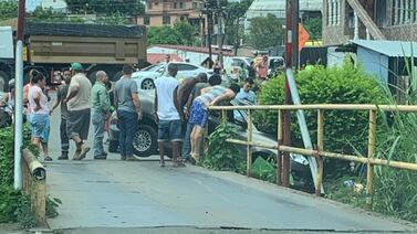 A balazos fue acribillado taxista “pirata”