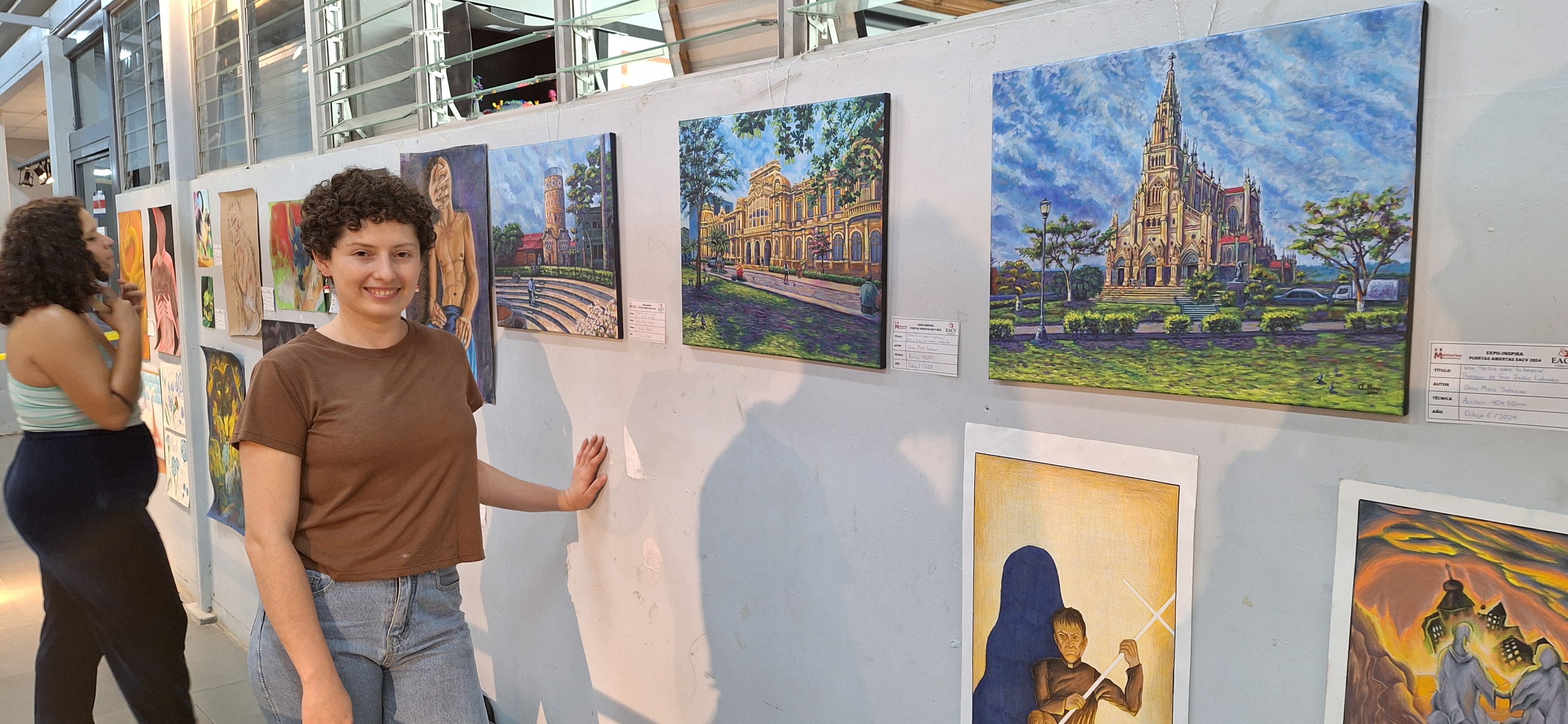 En cuestión de 4 meses un simple video en TikTok cambió la vida de Dinia Mora Salazar, una joven artista de 26 años, guatuceña del barrio La Cabanga de Guatuso, Alajuela