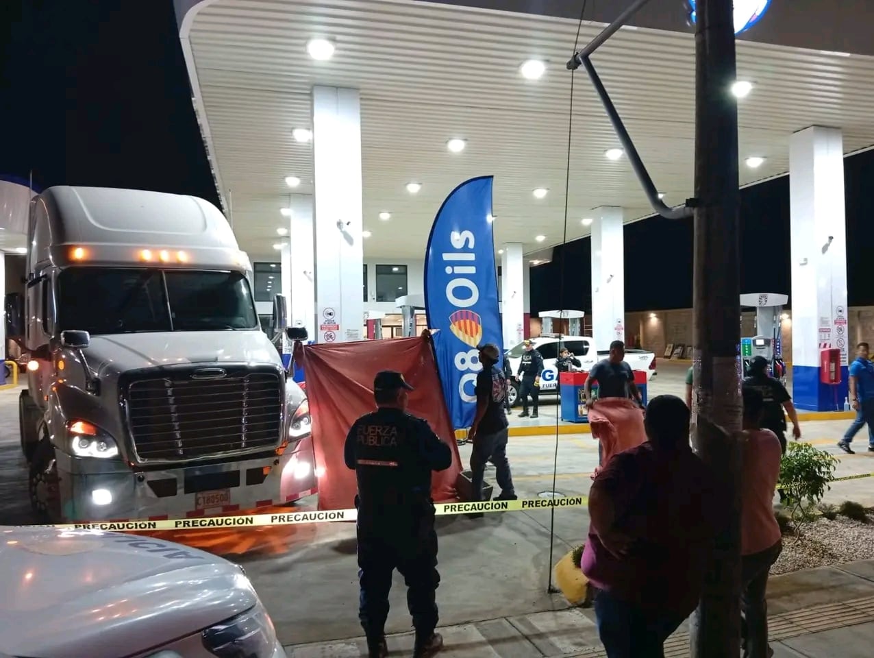 Dos jóvenes fueron asesinados y uno sobrevivió a la balacera