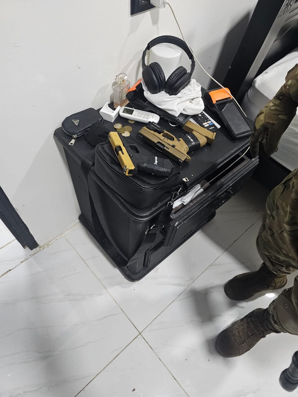 El OIJ decomiso varias armas a la banda de la "L"