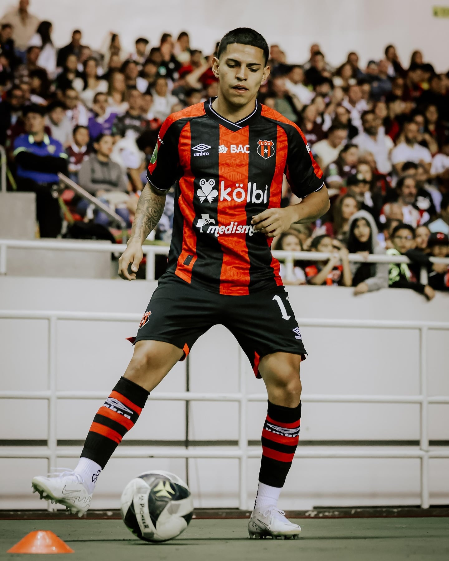 Alejandro Bran es uno de los rostros nuevos en Liga Deportiva Alajuelense.