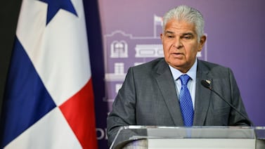 Presidente de Panamá respondió a declaraciones de Laura Fernández con drástica medida que podría afectar a los ticos