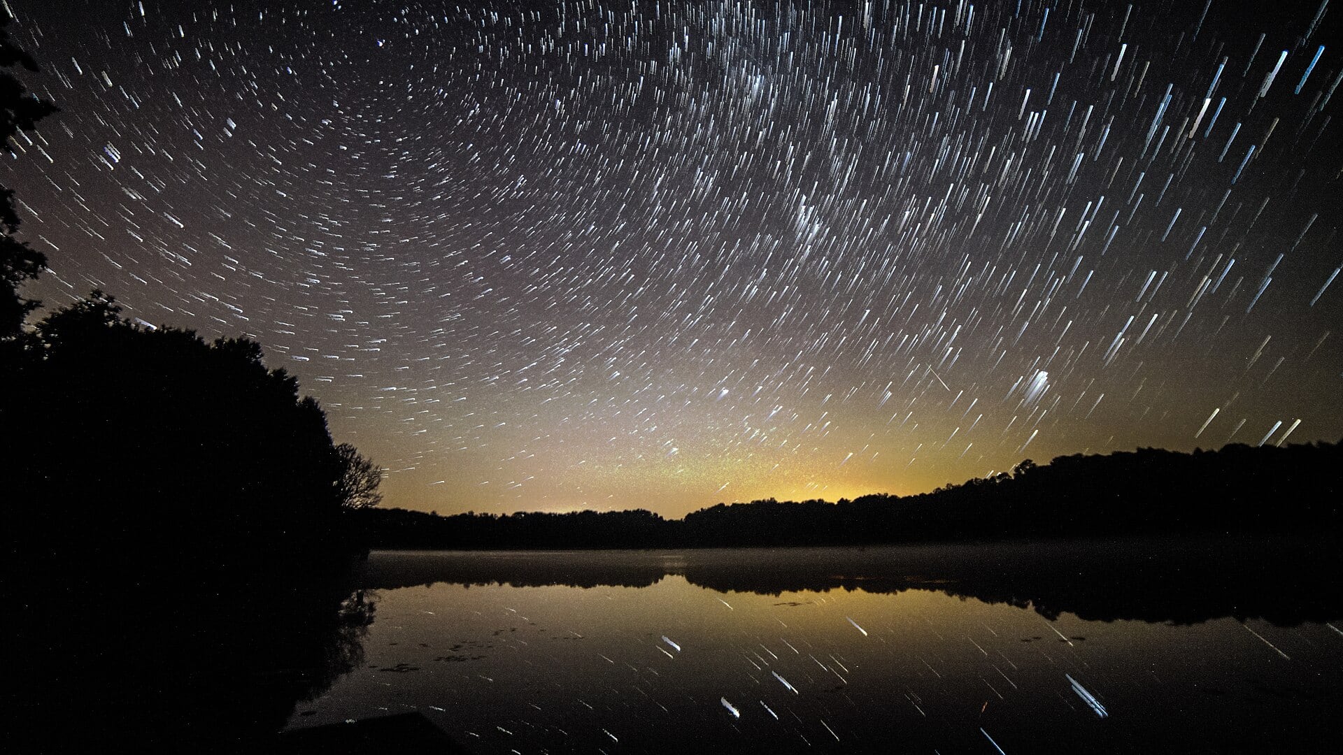 La lluvia de meteoros Eta Acuáridas alcanzará su máximo entre el 5 y 6 de mayo y se observará mejor antes del amanecer.