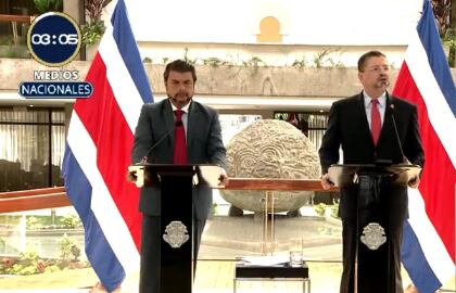 Presidente Rodrigo Chaves y ministro de Seguridad Mario Zamora hablan sobre las visas a hondureños.