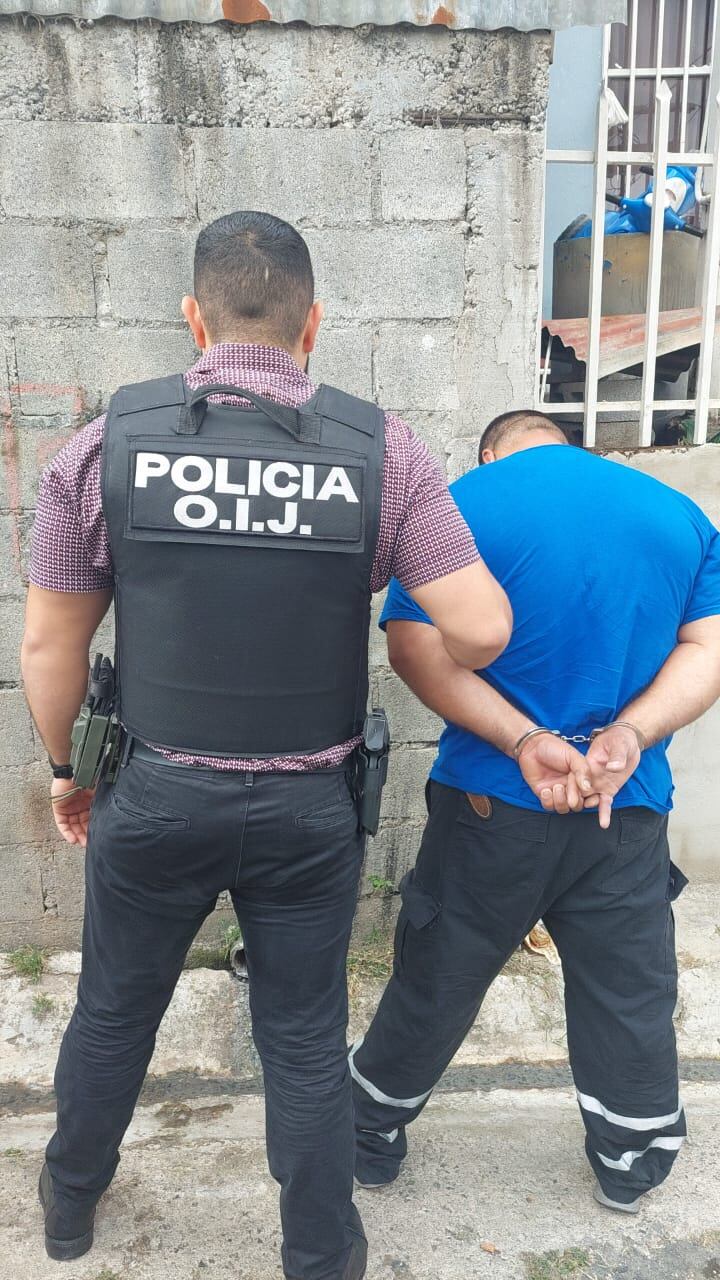 El sospechoso fue detenido en Sabanilla de Montes de Oca. Foto OIJ.