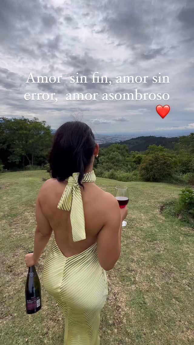 Alonso Solís y Debbie Soto se devolvieron los peluches a mediados de junio y esta semana el exjugador del Saprissa mostró a la nueva dueña de su corazón.