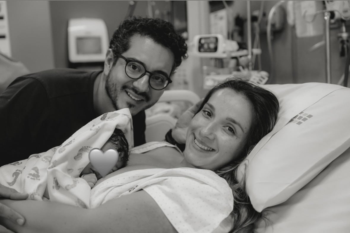 La periodista Minerva Rojas, de De boca en boca, dio a conocer que ya nació su hija Alma con estas fotos.