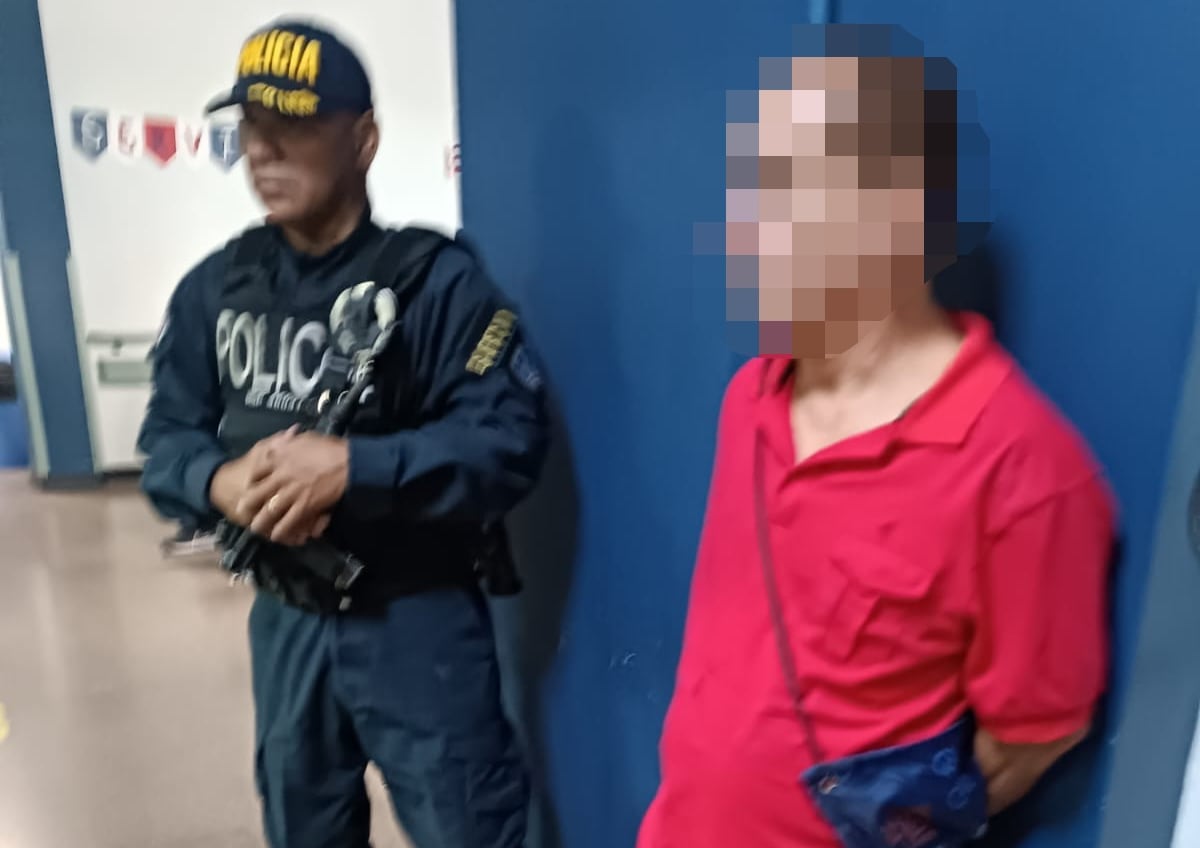 Un sospechoso de intentar asaltar a un chofer en Heredia fue detenido gracias a la intervención de vecinos