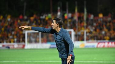 Alexandre Guimaraes revela el calvario que vivieron por el virus estomacal antes del partido