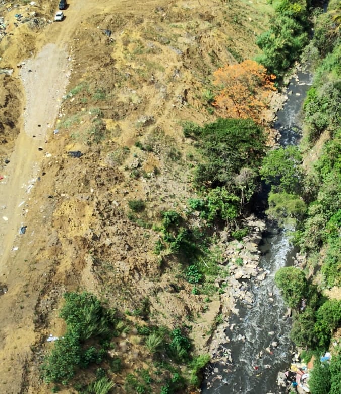 Allanamientos en Pavas, río Torres
