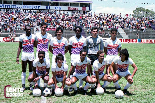 Nos devolvemos en el tiempo y le mostramos el paso de Hernán Medford como jugador del Saprissa