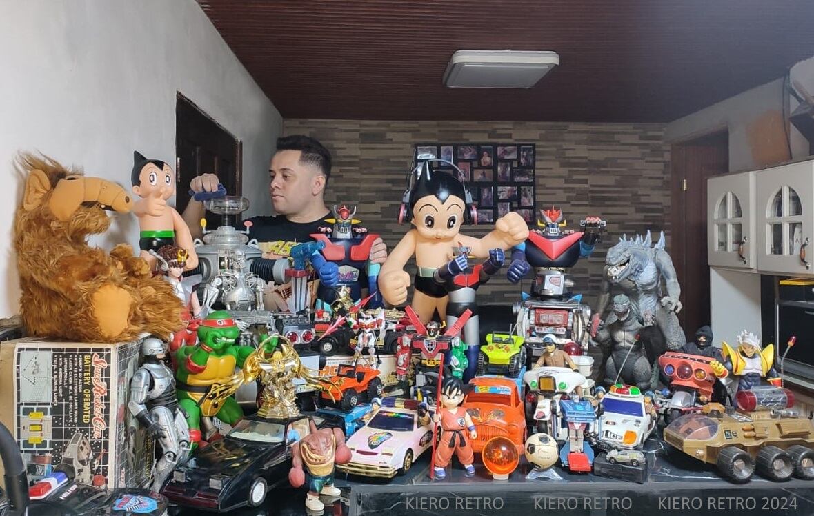 Kevin Espinoza León, de San Luis de Santo Domingo de Heredia, también colecciona juguetes y nos dice que comenzó a hacerlo porque cada juguete es “un golpe a la nostalgia"