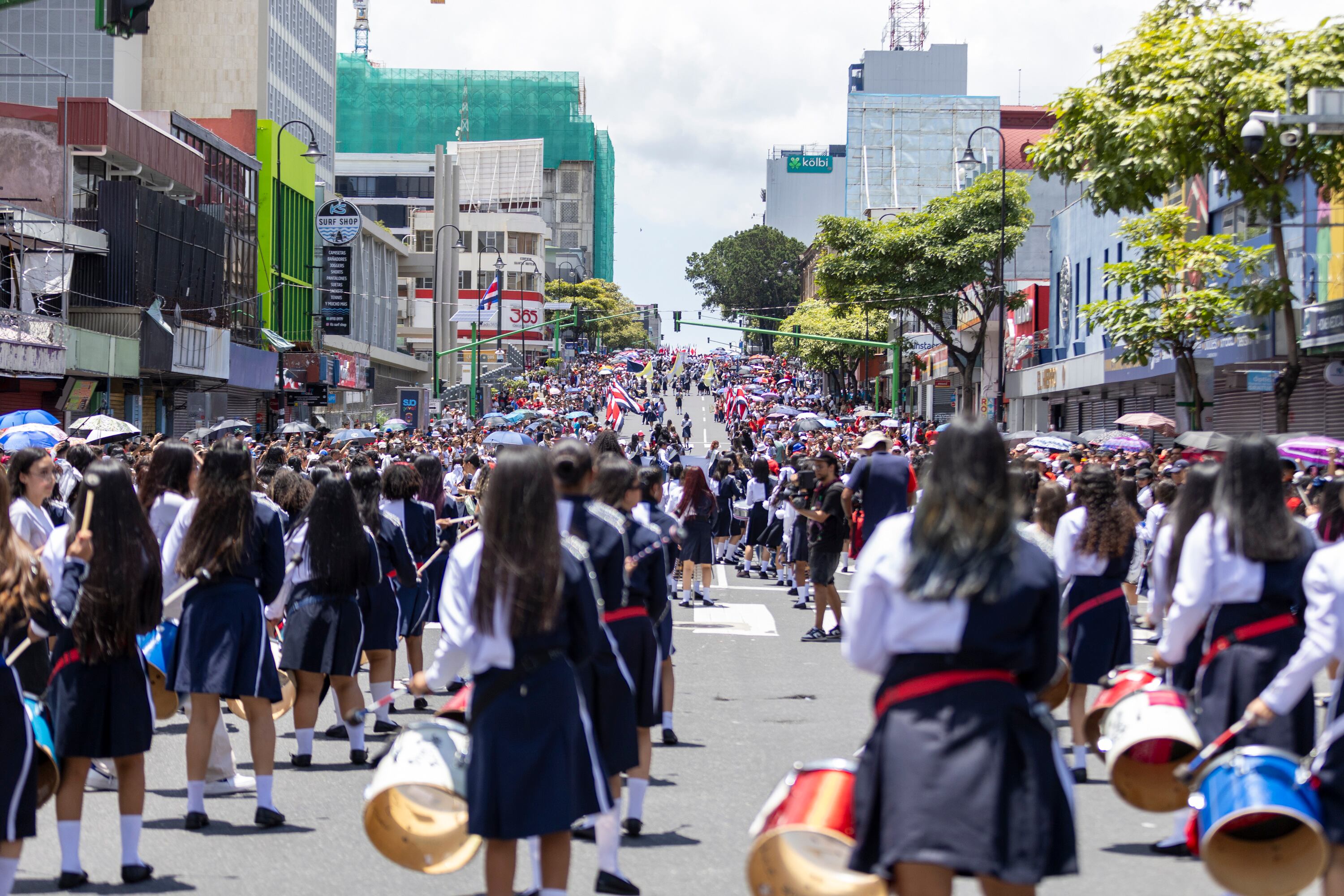 15/09/2024, San José, Paruqe Nacional y Avenida Segunda, celebración del acto cívico de los 203 años de independencia y el desfile de las bandas de las escuelas y colegios de San José, en el acto cívico estuvo el presidente de la república Rodrigo Chaves junto a la primera dama Signe Zeikate, y el alcalde de San José, Luis Diego Miranda, tambien ministros y diputados junto a varios diplomaticos.