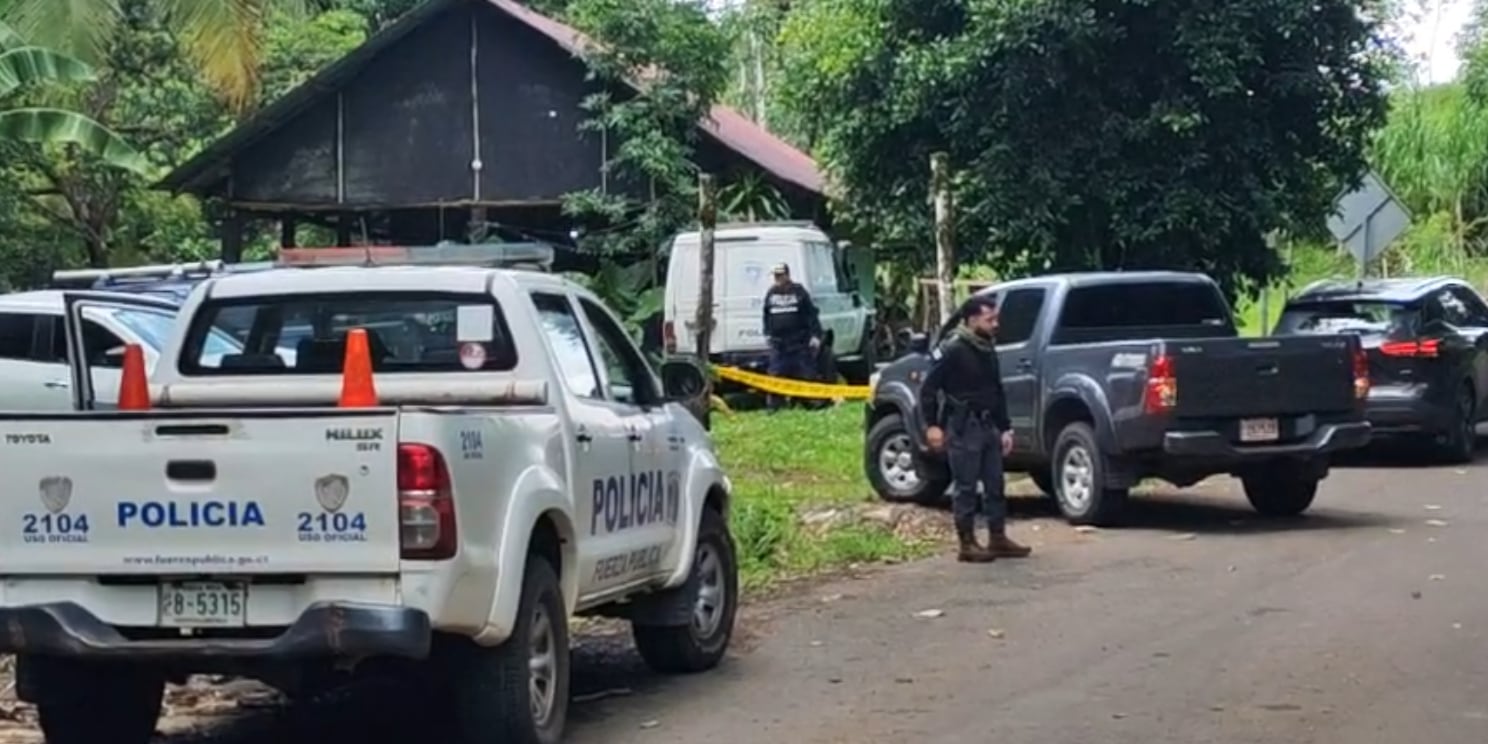 Allanamiento en El Tanque de La Fortuna de San Carlos, por la desaparición y posible femicidio de Lilliam Salazar Carranza, de 45 años. Foto: Captura de video Noticias La Fortuna