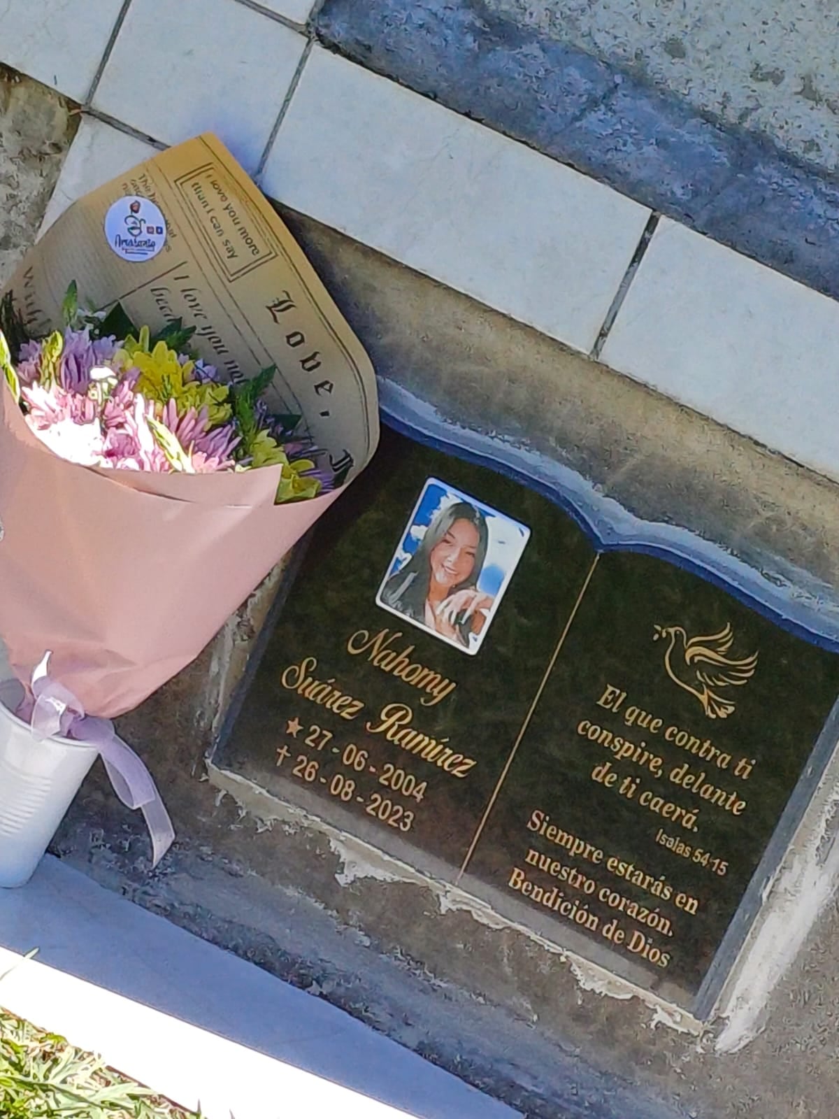 Nahomy Suárez Ramírez, de 19 años, sufrió una cruel muerte y la principal sospechosa es una mujer que al parecer fue su compañera de trabajo, de apellidos Díaz Solano. Foto: Ingrid Ramírez para La Teja