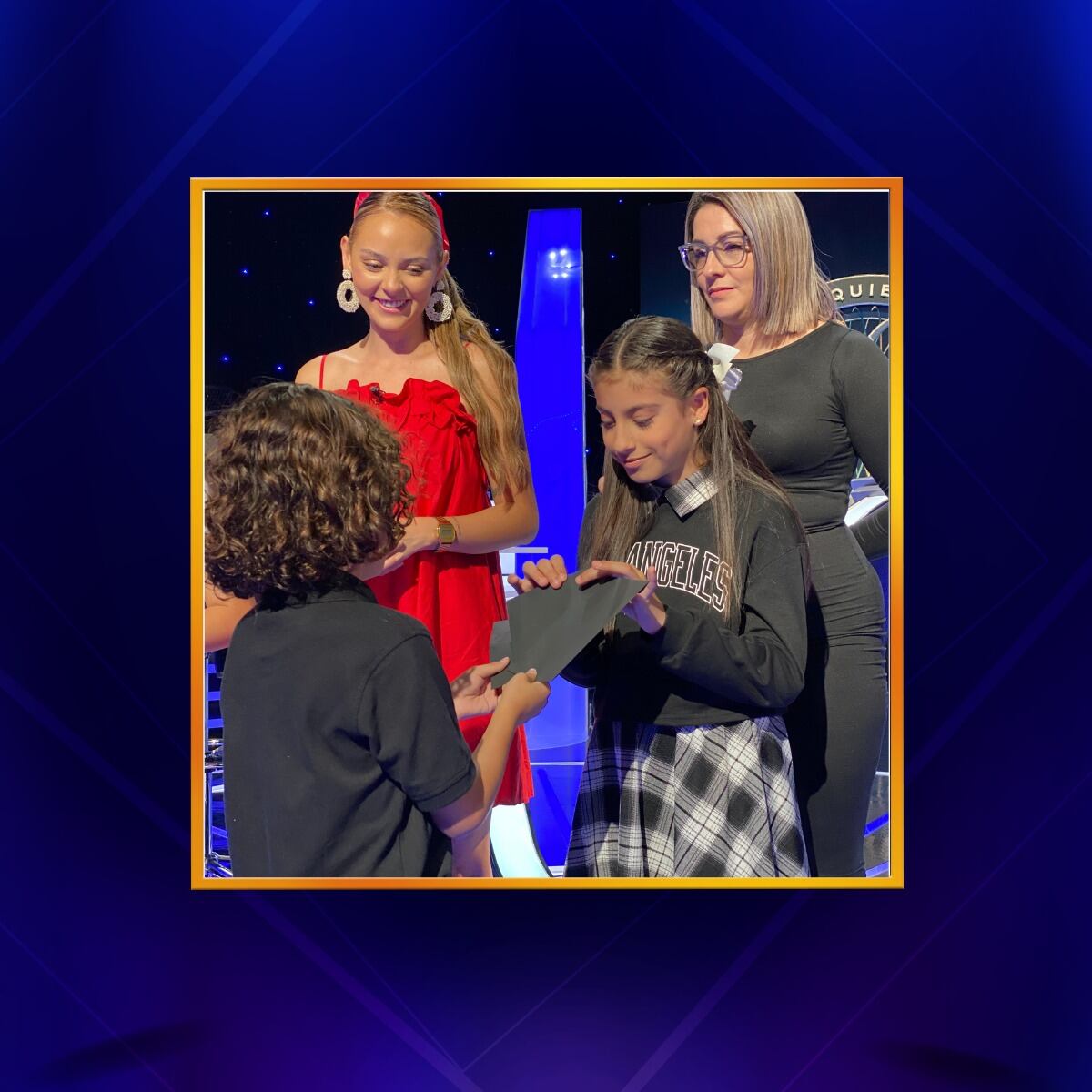 En el programa de Canal 7 ¿Quién quiere ser millonario? del 6 de setiembre, la niña Isabella Porras se ganó ₵7,5 millones y otra niña, Sofía Solano, se ganó ₵1,5 millones ¿Quién administra esa platica?